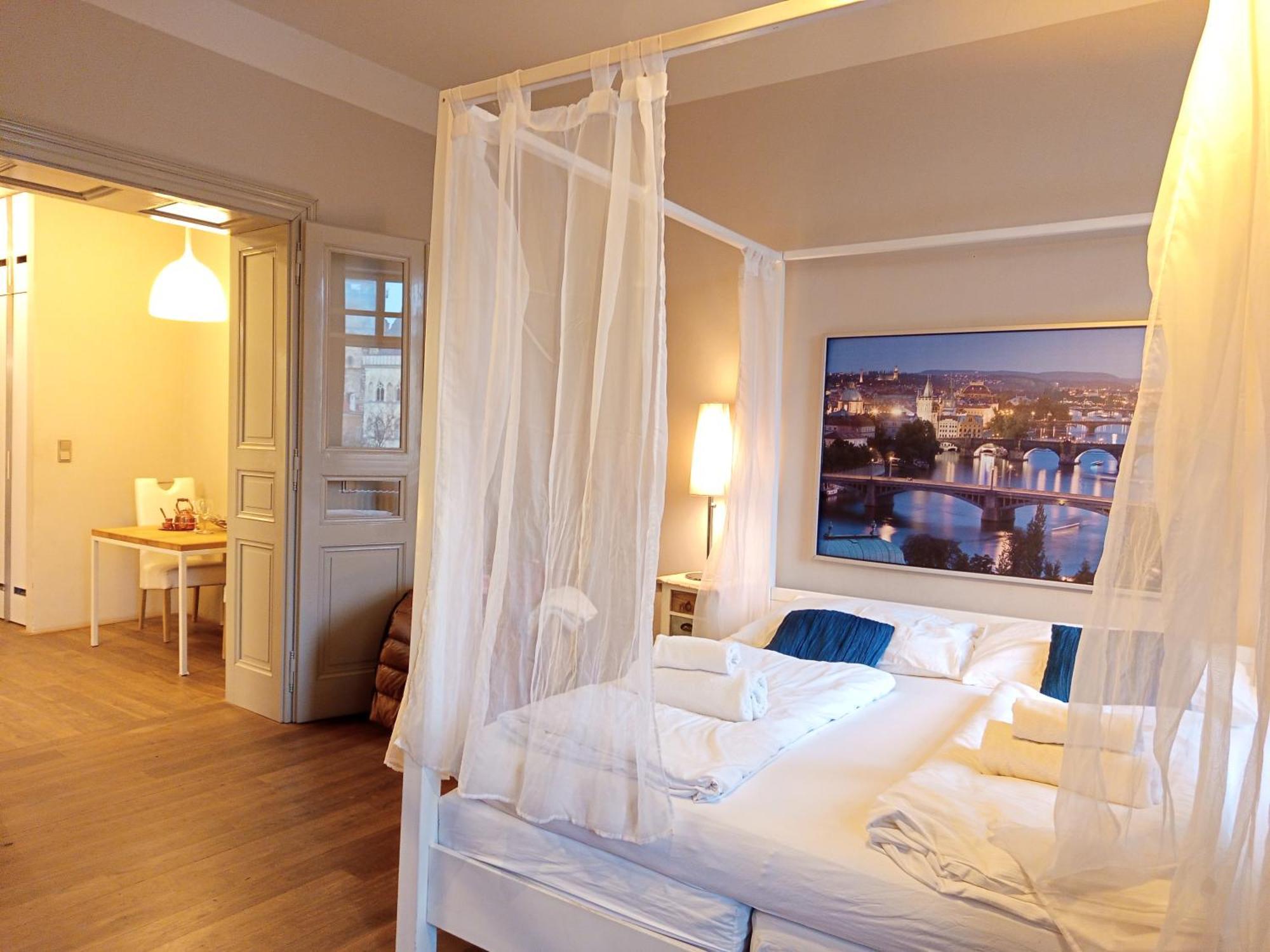 Apartment Romantic